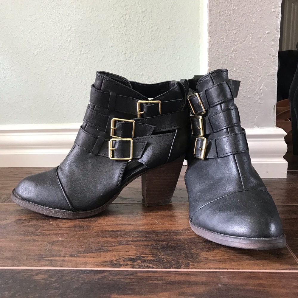 Black buckle booties